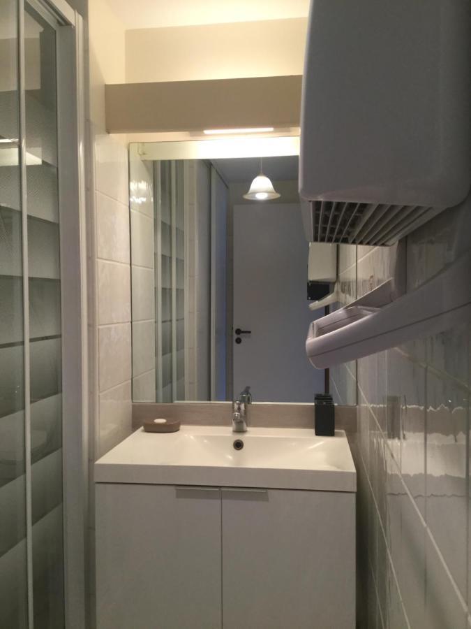 Appartement Centre Ville Pres Du Port Avec Parking Et Wifi Ла-Рошель Екстер'єр фото